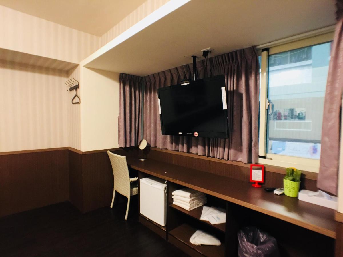 Love Feng Jia Apartment Hotel Đài Trung Ngoại thất bức ảnh