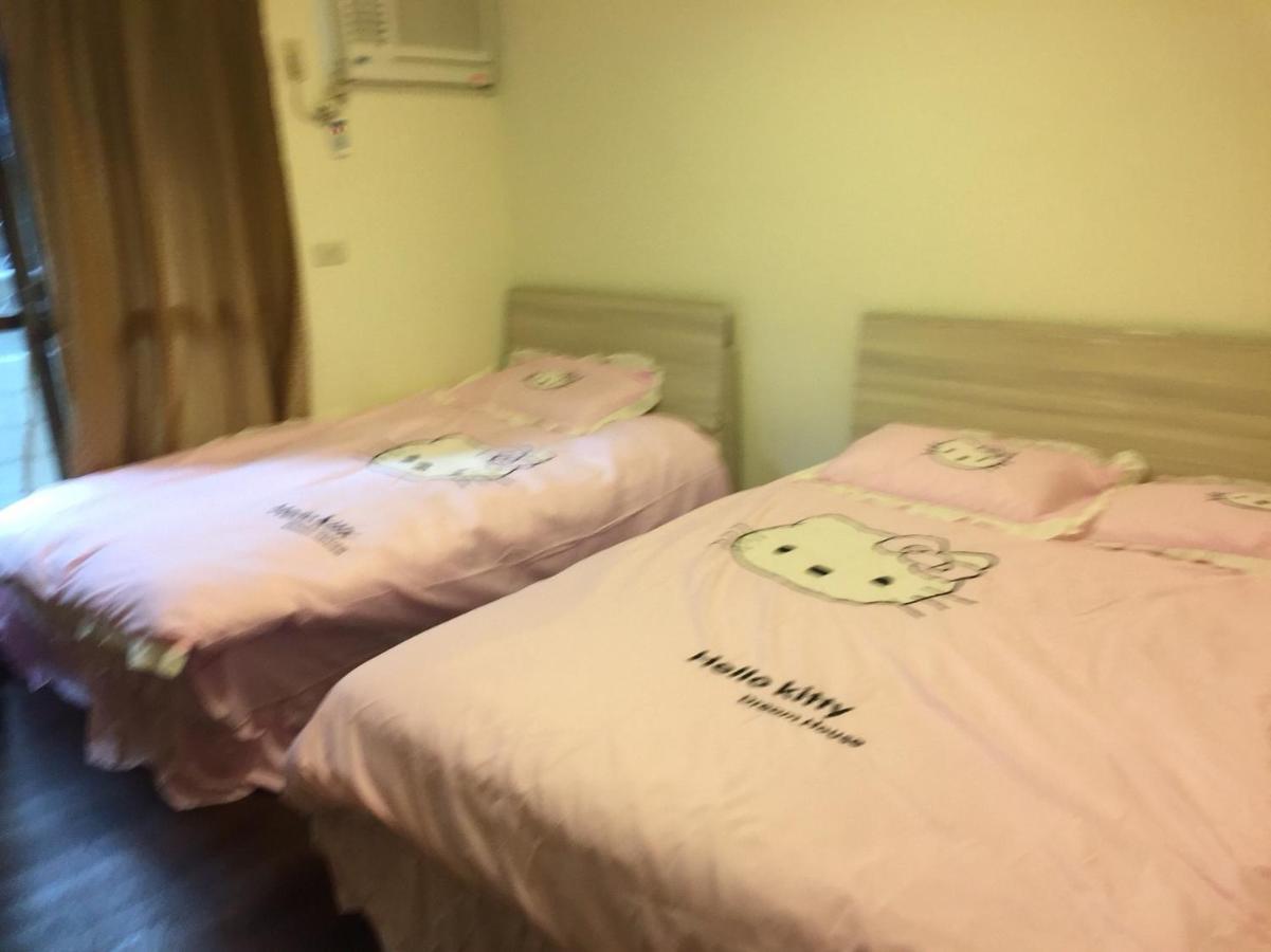 Love Feng Jia Apartment Hotel Đài Trung Ngoại thất bức ảnh