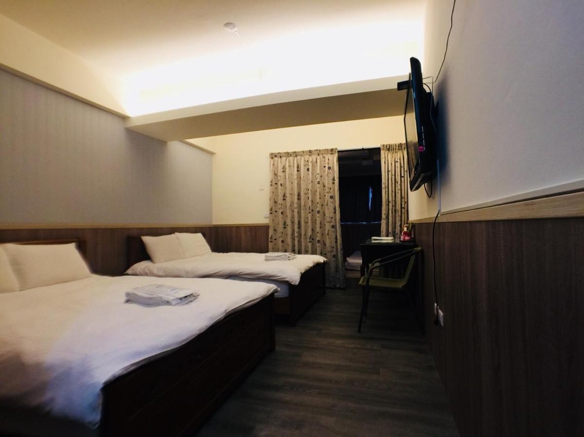 Love Feng Jia Apartment Hotel Đài Trung Ngoại thất bức ảnh