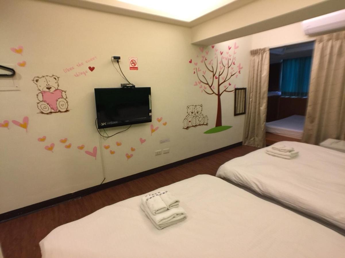 Love Feng Jia Apartment Hotel Đài Trung Ngoại thất bức ảnh
