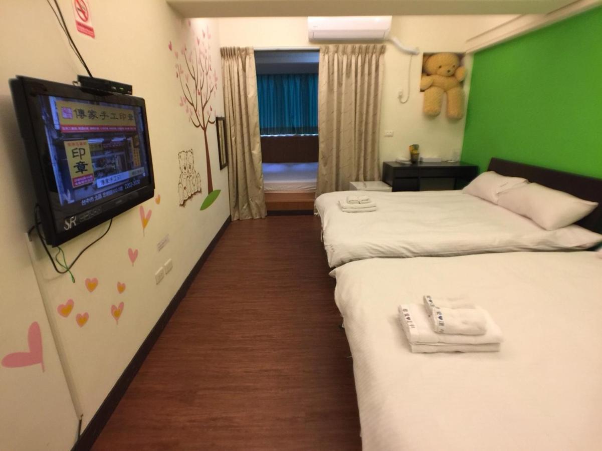 Love Feng Jia Apartment Hotel Đài Trung Ngoại thất bức ảnh