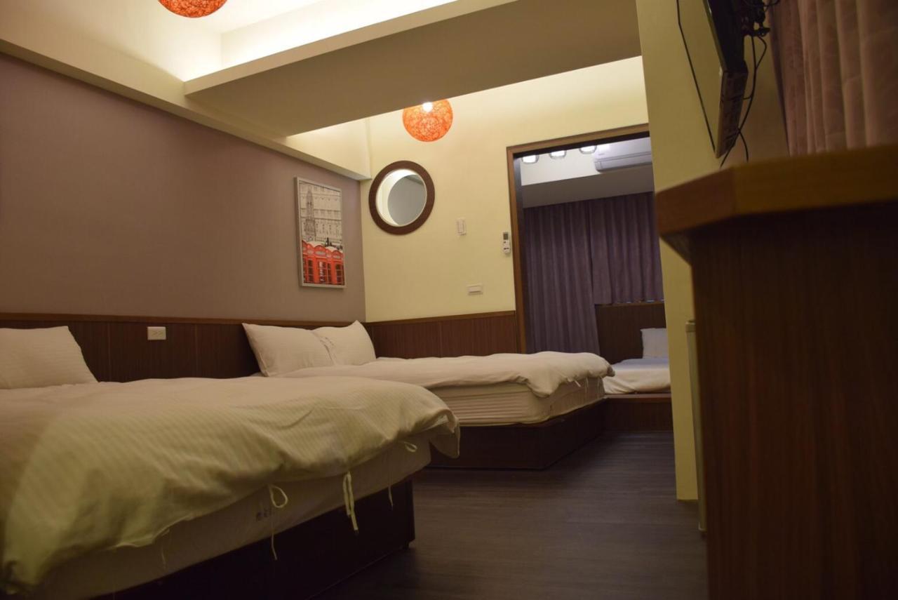 Love Feng Jia Apartment Hotel Đài Trung Ngoại thất bức ảnh