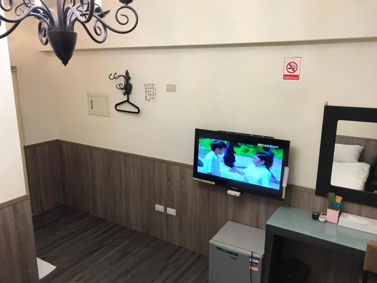 Love Feng Jia Apartment Hotel Đài Trung Ngoại thất bức ảnh