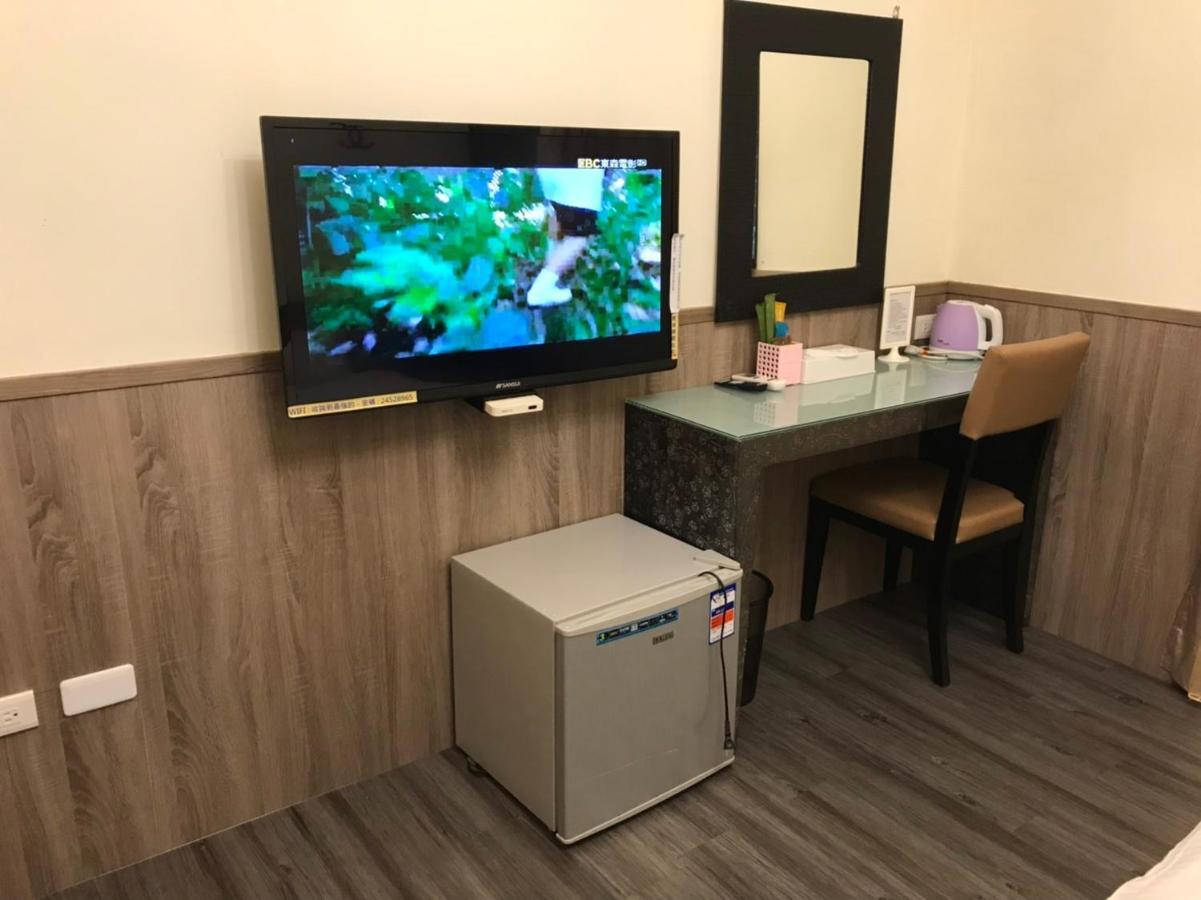 Love Feng Jia Apartment Hotel Đài Trung Ngoại thất bức ảnh